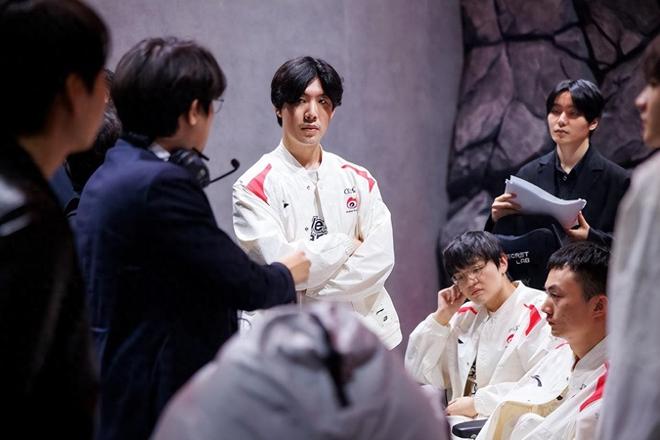 首节比赛 首节比赛